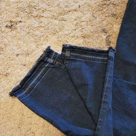 Torrid premium sky high skinny crop capris - Picture 9 of 10